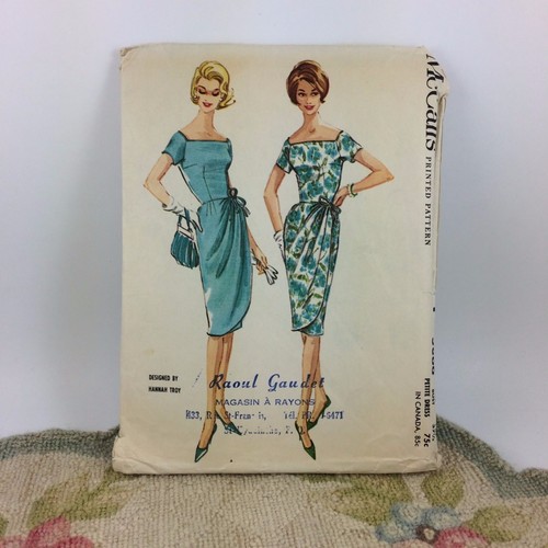 McCalls Vtg 1960s Sarong Square Neck Dress Pattern 5866 Cut 37.5" Bust 18P Troy