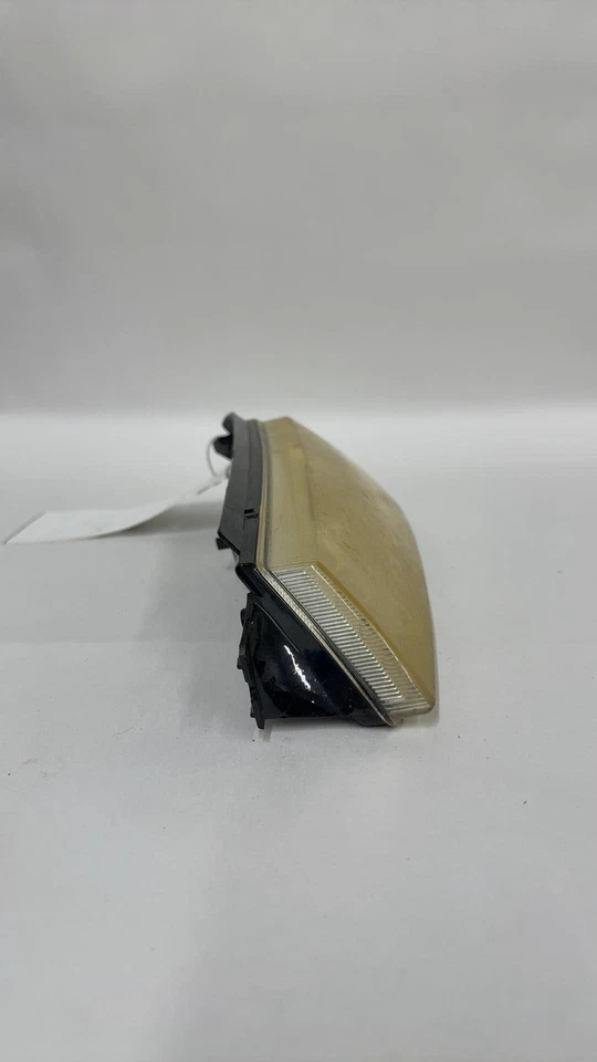 Chevrolet Avalanche 1500 2002-06 diestro lámpara de estacionamiento señal de giro (arriba del faro) Foto 4 de 4