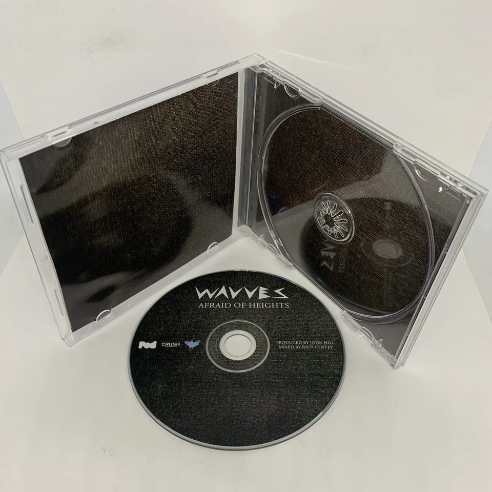 Wavves AFRAID OF HEIGHTS CD Album GOOD CONDITION Free Postage - Image 3 of 4