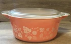 New ListingVINTAGE PYREX 475-B  PINK WHITE GOOSEBERRY 2 1/2 QT CASSEROLE WITH LID