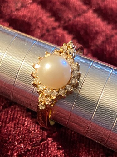 14k gold diamond cluster pearl ring BEAUTIFUL