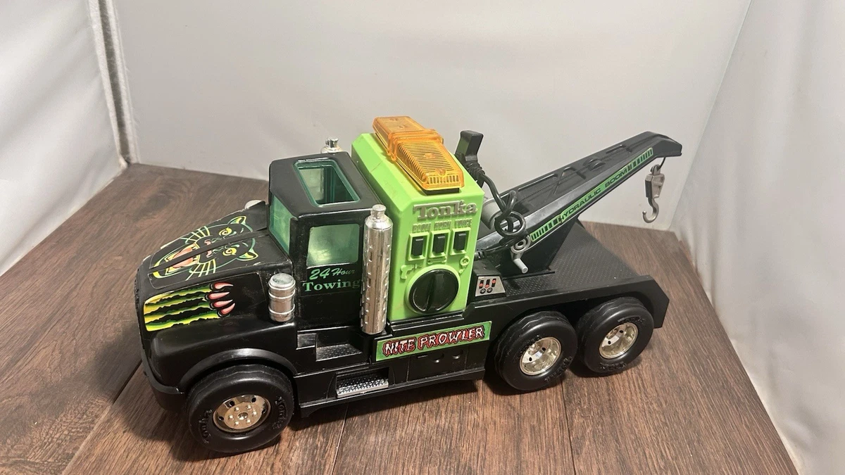 Preços baixos em Fabricação Tonka Contemporâneo em metal fundido