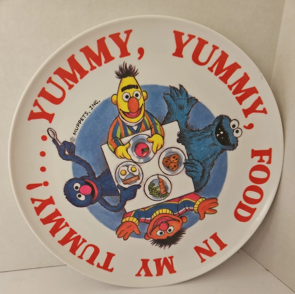 2 platos vintage de Sesame Street Muppets "deliciosos, deliciosos, comida en mi barriga" para niños pequeños Foto 2 de 4