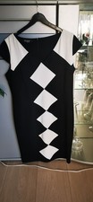 Etui Kleid Damen Gr. 44 schwarz Weiß Designer Romben Muster Rinascimento 