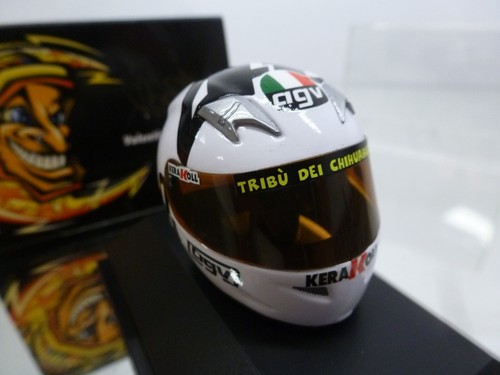 MINICHAMPS 040096 46 ROSSI AGV HELMET PHILIP ISLAND 2004 1:8 - GOOD IN BOX - 209 - Picture 8 of 9
