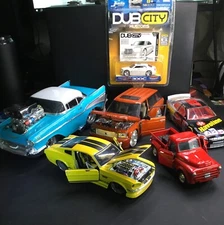 Lot of 6 - Die cast cars - Variety of brands: MuscleMachines, New-Ray, HotWheels