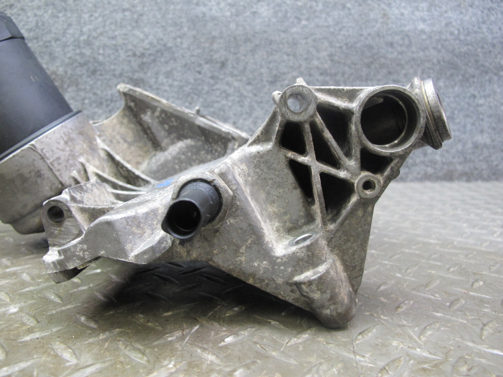 03-10 BENTLEY CONTINENTAL GTC GT FLYING SPUR 6.0L ENGINE OIL FILTER HOUSING 37k