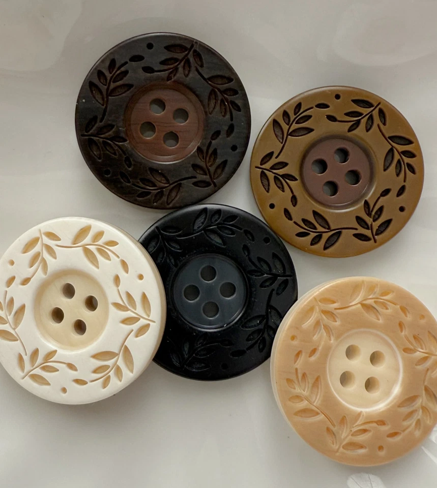 10PC Cream Vine and Leave Large Resin Sewing Button Flat Back 4 Holes 25mm 1" - Image 4 of 4
