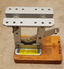 GARELICK EEZ-IN BOAT OUTBOARD MOTOR BRACKET KICKER 8 HP 59 LBS MINT LOOKS UNUSED