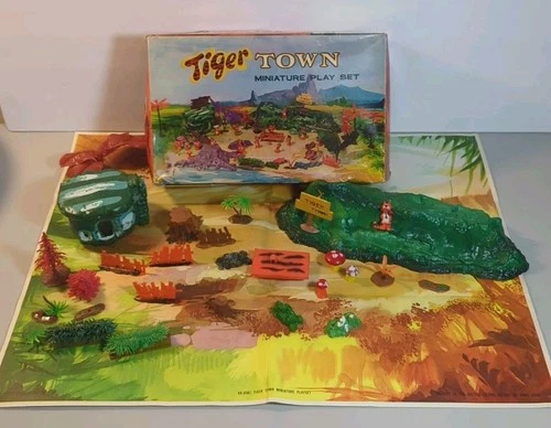 Vtg Marx Toys Tiger Town Miniature Play Set 1960s w/ Box and Play Mat Incomplete