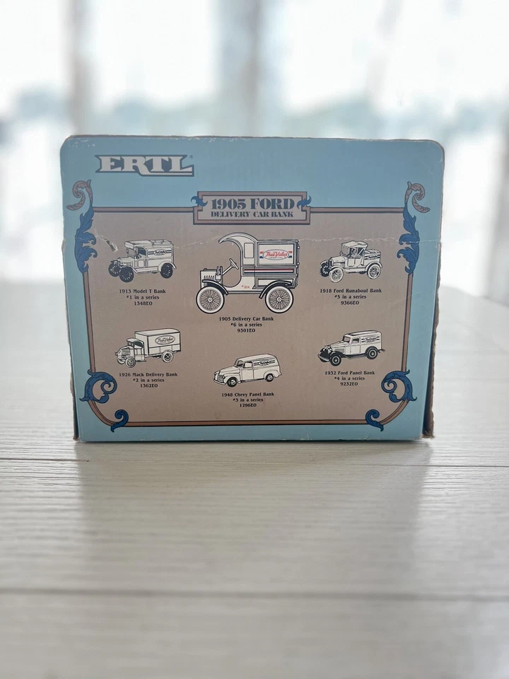 De colección Ford Ertl Diecast 1905 Ford Delivery Car Bank valor real escala 1/25 1987 Foto 2 de 3