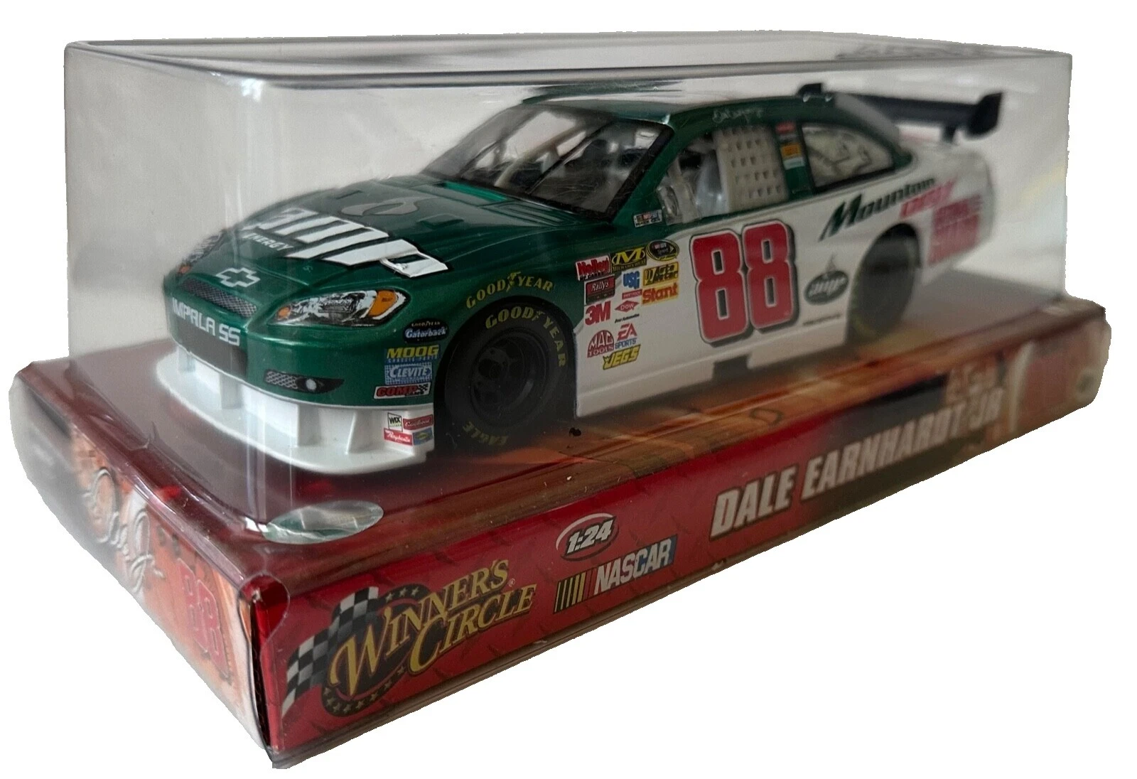 白色压铸跑车和旅游 NASCAR 2008 车辆年份