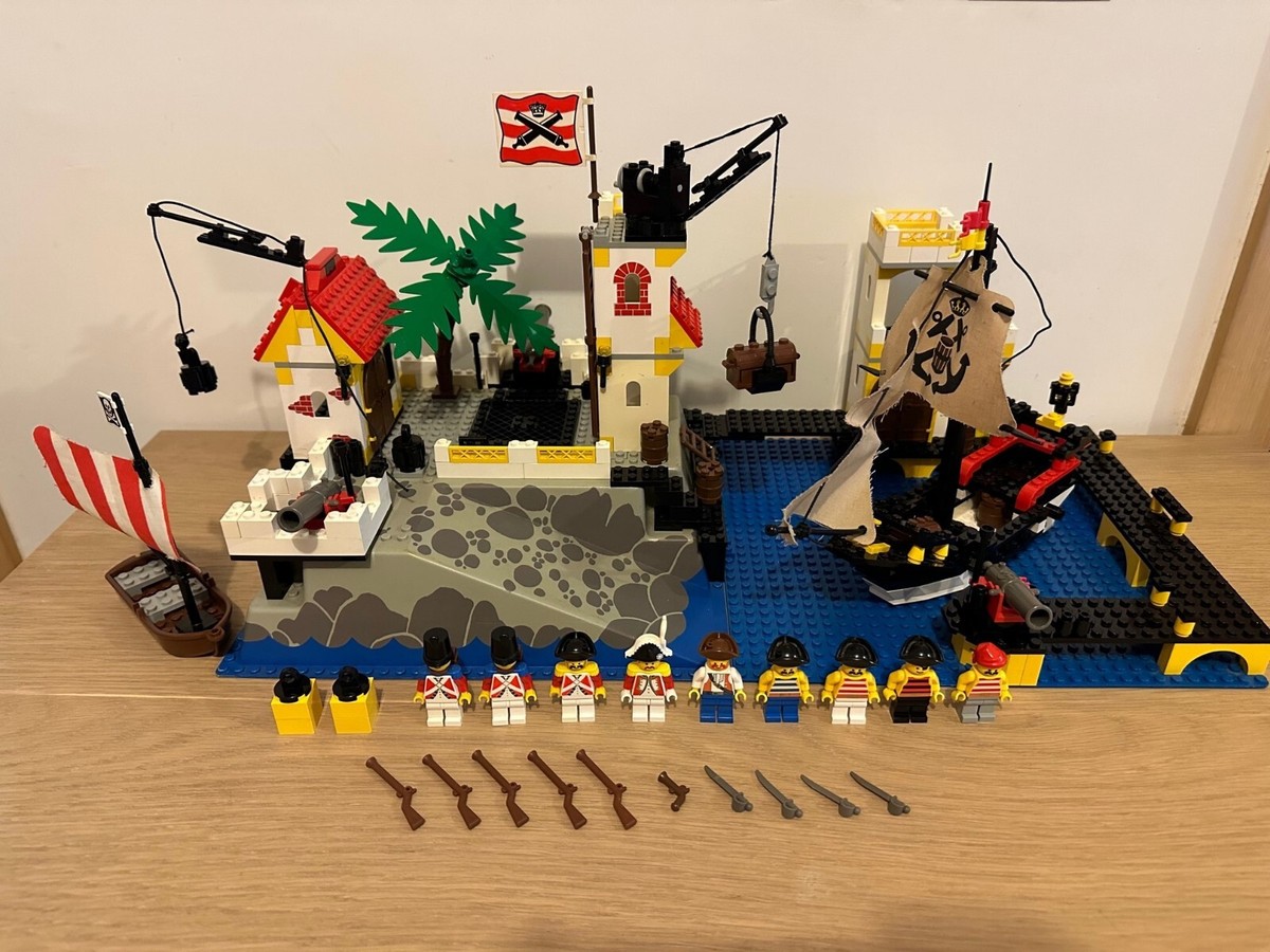 LEGO 6277 Pirates Imperial Trading Post with instructions