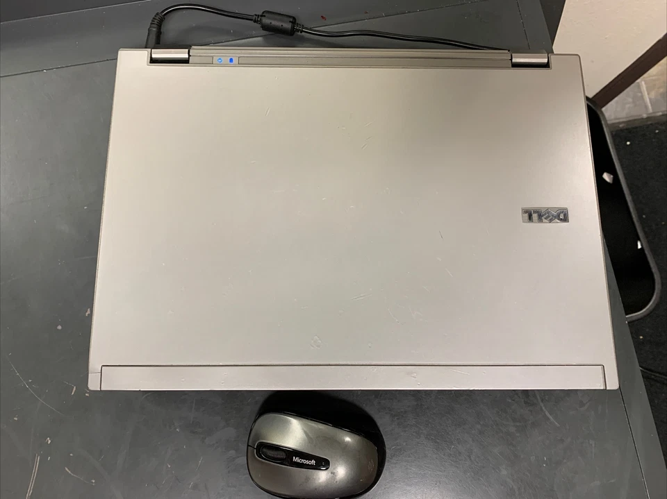 PC portátil empresarial Dell Latitude E6410 Core i5 2 GB 149 GB DVD-RW leer DESC Foto 4 de 4