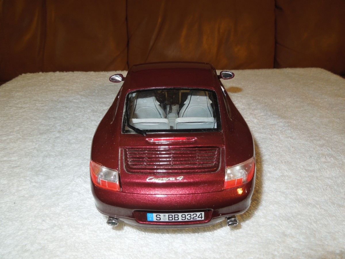 ブラゴ　ポルシェ911 カレラ　1997 Amazon | □ Bburagoブラーゴ『1/24 Porsche 911 Carrera 1997