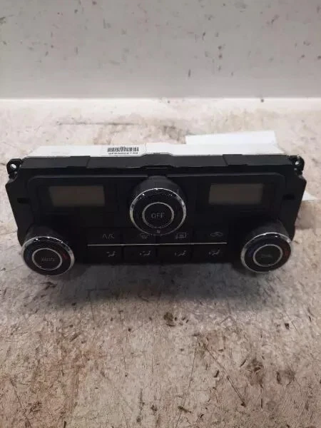 Nissan Frontier 2014-2019 AC control automático de temperatura con doble zona OEM Foto 3 de 4