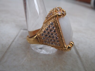 Glow by Sheila Fajl Signed Gold Statement Ring White Stone w/ Rhinestones Size 9