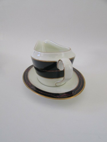Franciscan Jane St. Gaston EQUUS Equestrian Gravy Boat & Underplate - Picture 4 of 5