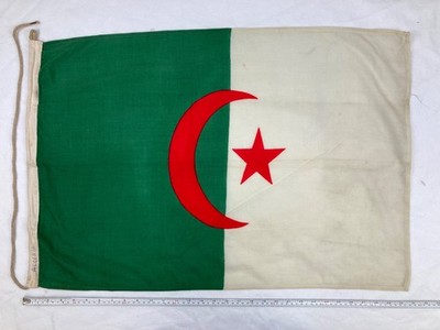 GUTE ALTE ALGERIEN ALGERISCHE FLAGGE HÖFLICHKEIT NAUTIK SEGELYACHT FLAGGE MARINE