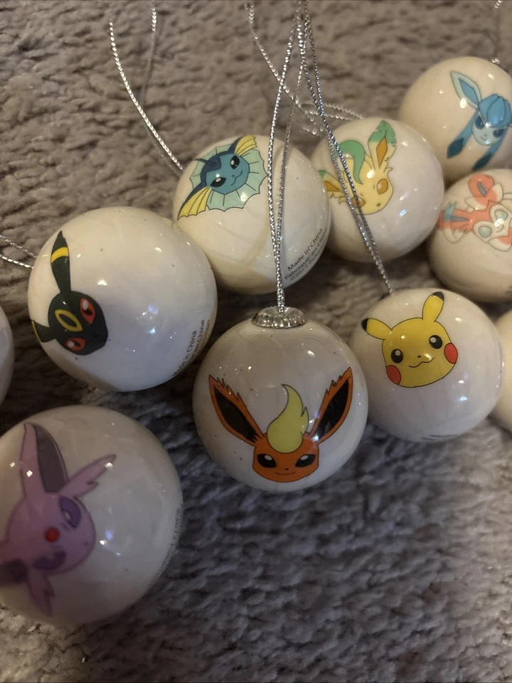Pokemon Limited 2017 paquete de 10 mini adornos de árbol de Navidad conjunto Eevee sin caja Foto 3 de 4