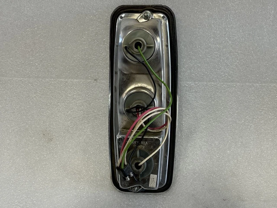 Jeep Grand Wagoneer 1988 luz trasera lámpara se adapta a ambos lados 5761508 Foto 2 de 4