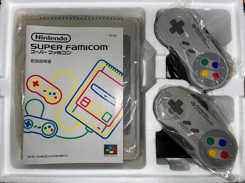 Pacchetto console Nintendo Super Famicom con 9 cartucce giochi classici Giappone - Foto 2 di 9