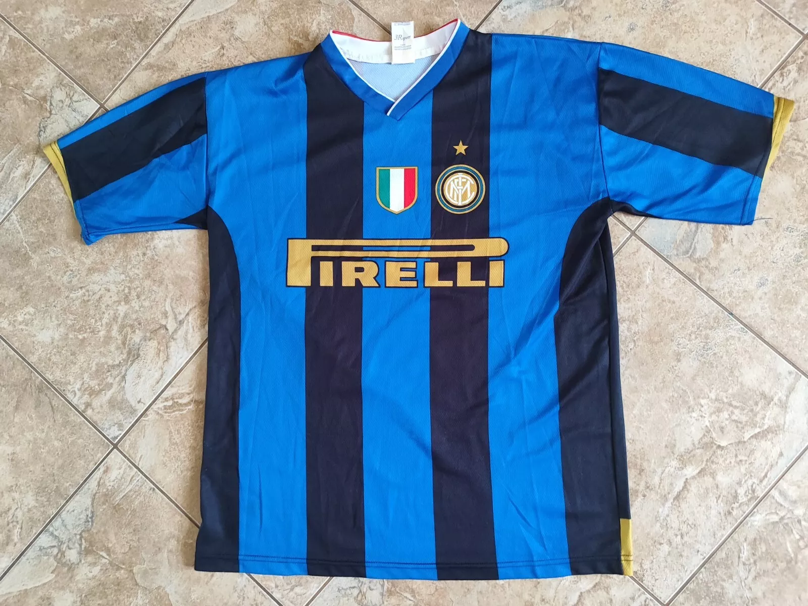 Foto 1 di 3