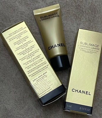 CHANEL SUBLIMAGE L'ESSENCE LUMIÈRE Ultimate Light-Revealing