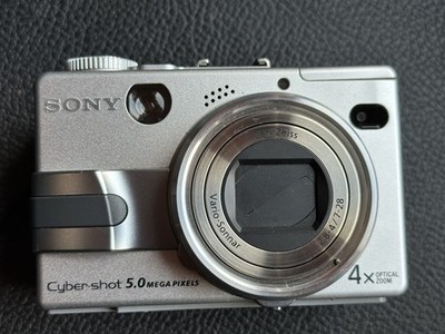 Vintage - hochwertige Sony Cyber-shot DSC-V1 5,0 MP Digitalkamera - Silber 