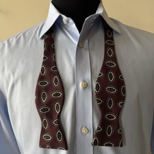 Robert Talbott Pure Silk Bow Tie Burgundy Medallion Adjustable Pre-Tied Mens