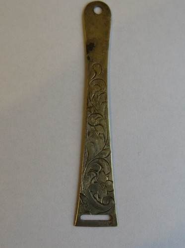 UNGER BROTHERS STERLING SILVER RIBBON THREADER  WITH DECORATIVE DESIGN ON FRONT