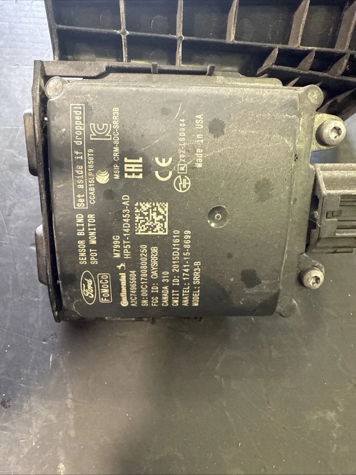 ✅ Módulo radar punto ciego trasero derecho lincoln mkz 2017-2020 hp5t-14d453-ad oem Foto 2 de 4