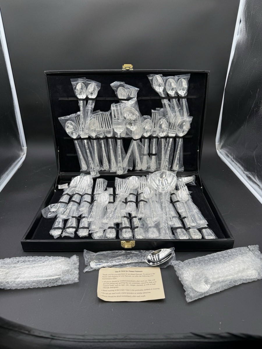 ヴィンテージ WM Rogers & Son 26 ピースシルバー食器セット WM Rogers Son Silverplate Silverware Flatware Set Enchanted Rose