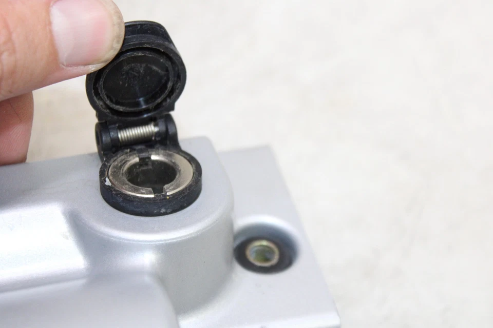 BMW R1150GS 2002 OEM MOTOR ARRANQUE MOTOR CUBIERTA Foto 4 de 4