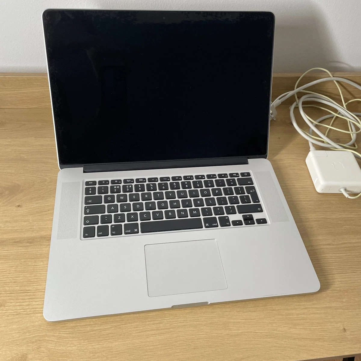 Apple MacBook Pro 15.4″ Laptops 2015 for sale | eBay