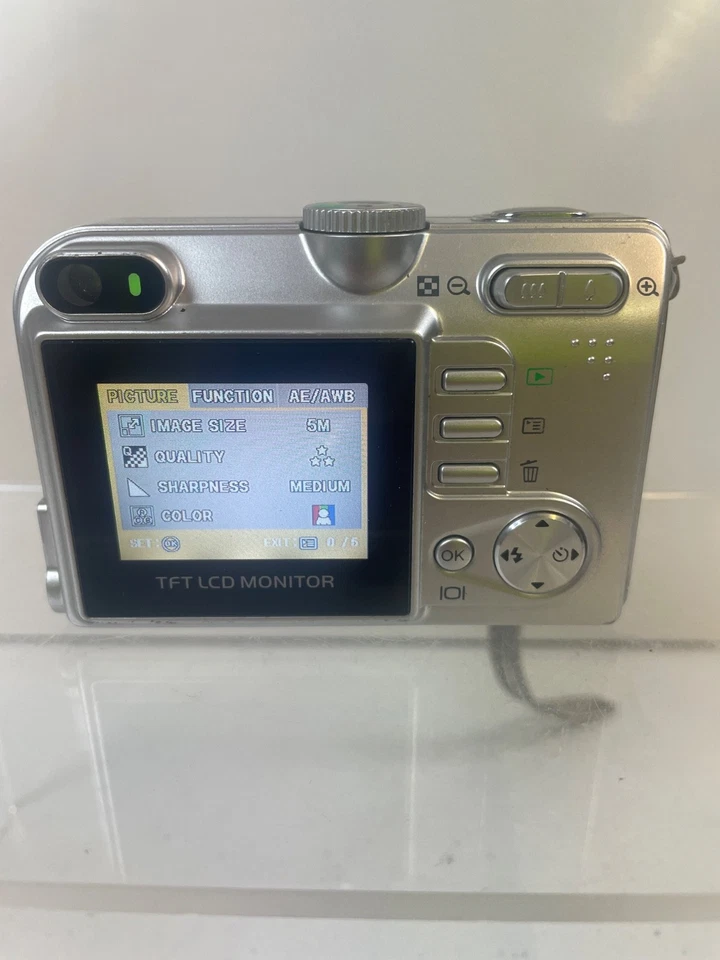 Ricoh Caplio RR530 5.0MP Digital Camera 3x Zoom Compact Point & Shoot Tested - Image 3 of 4