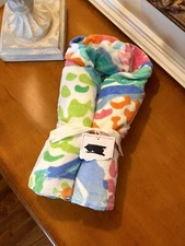 Pottery Barn Kids Lilly Pulitzer Mermaid Cove Kid Beach Hooded Towel “Zoe” NWT