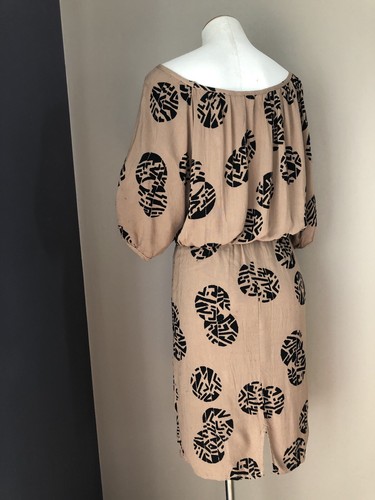 Vintage 80er Jahre Canelle Paris fett geometrischer Druck Kleid XXS/XS Disco beige schwarz - Bild 9 von 11