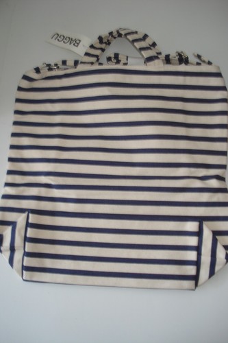 NWT Baggu Duck Bag SAILOR STRIPE Natural & Navy Snap Closure Adjustable Strap - Picture 2 of 3