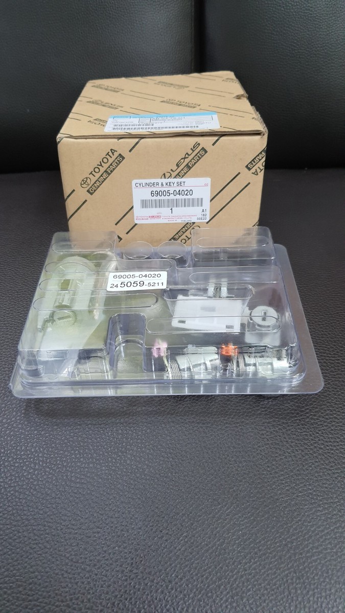 GENUINE 1 Set Door Lock & Key Ignition Barrel For Toyota