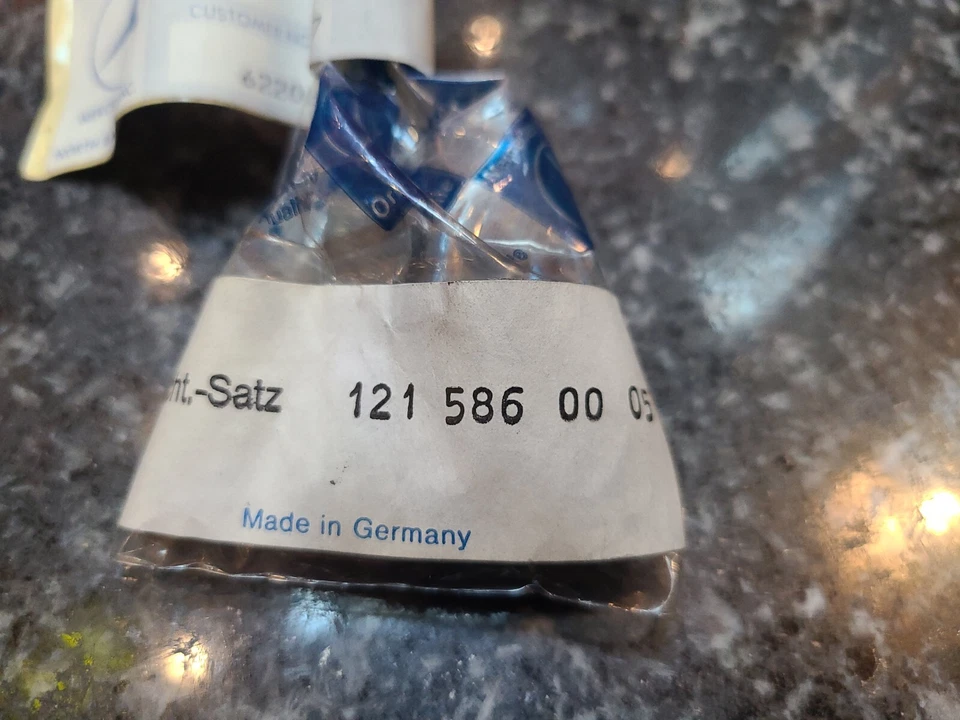 梅赛德斯 190SL 阀杆密封垫圈套装 (8) 正品 1215860005 原始设备制造商原装 — 第 2/4 张图片