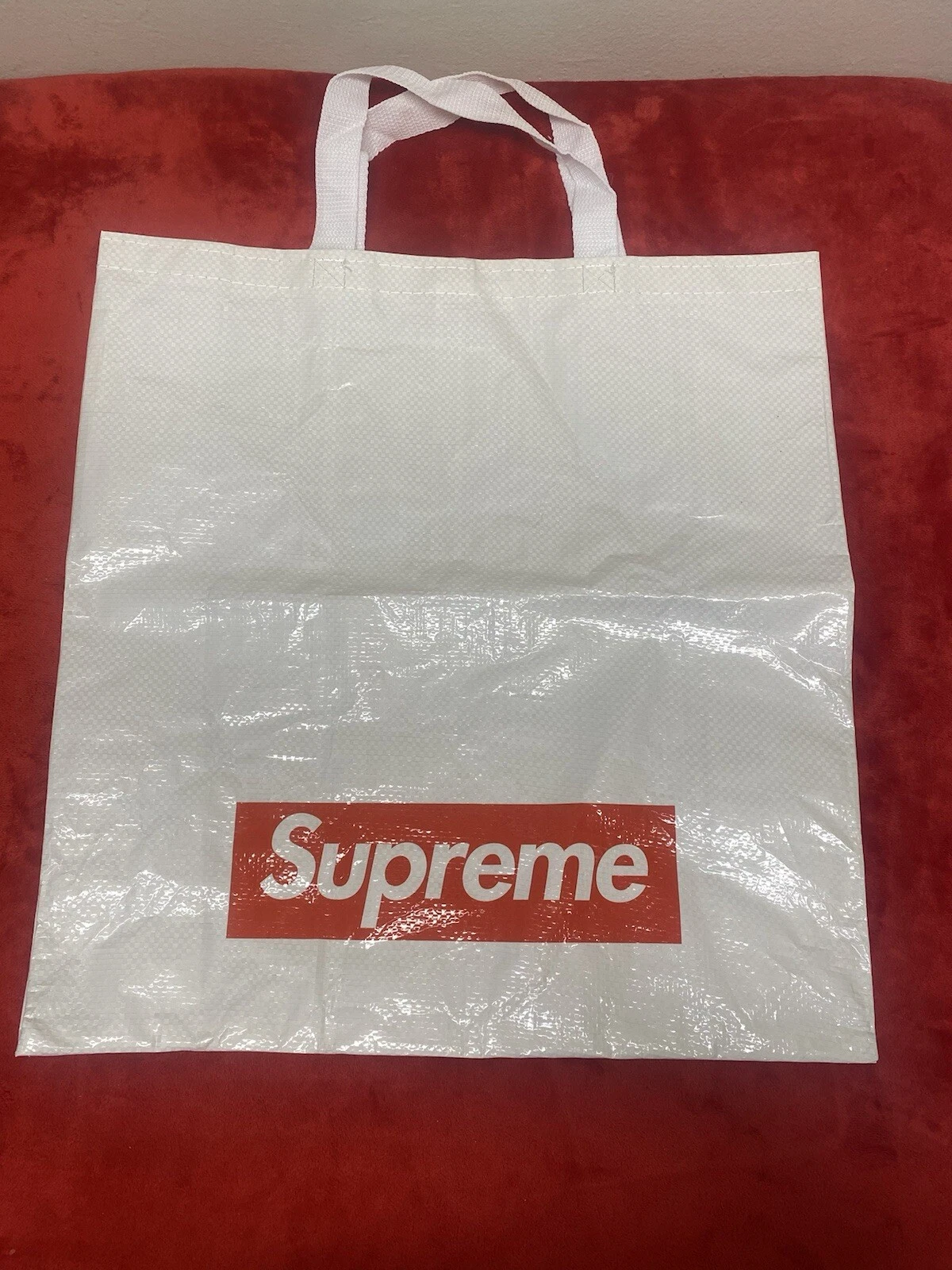 Grand sac cabas shopping réutilisable Supreme 19”x18” FW24 blanc/rouge
