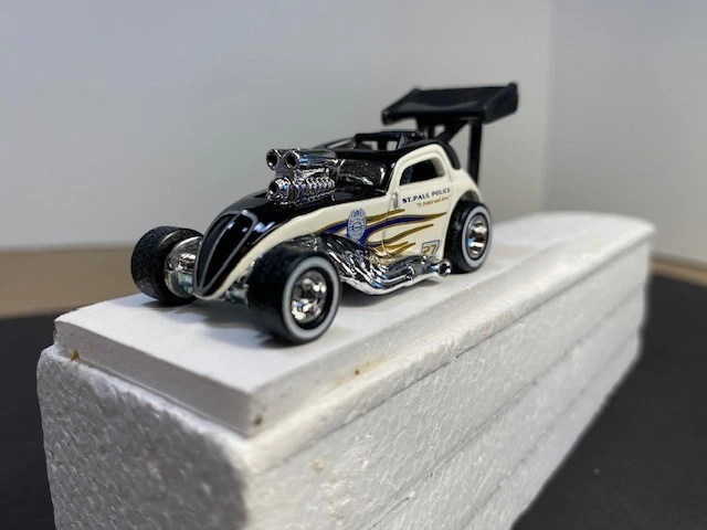 ¡¡COMO NUEVO!!  Serie Cop Rods Hot Wheels 2000.  St. Paul MN. FIAT 500C. Blanco. Suelto. Foto 3 de 4