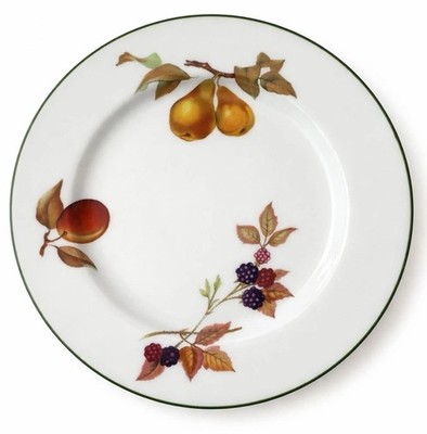 Royal Worcester Evesham Vale 8 1/4'' Salad Plate Vintage Peach Pears Berries