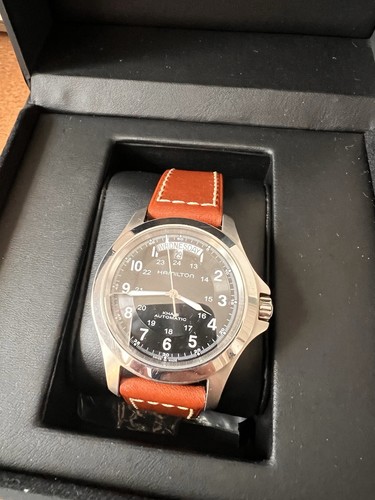 Hamilton Khaki Field King Automatic - (40mm) Black Dial / Brown Leather Strap - Picture 4 of 7