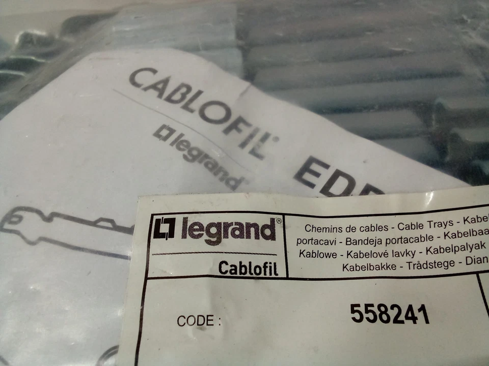 Legrand Cablofill 558241 EDRN Electro-coated Cable Trays - QTY 50 - Image 3 of 4