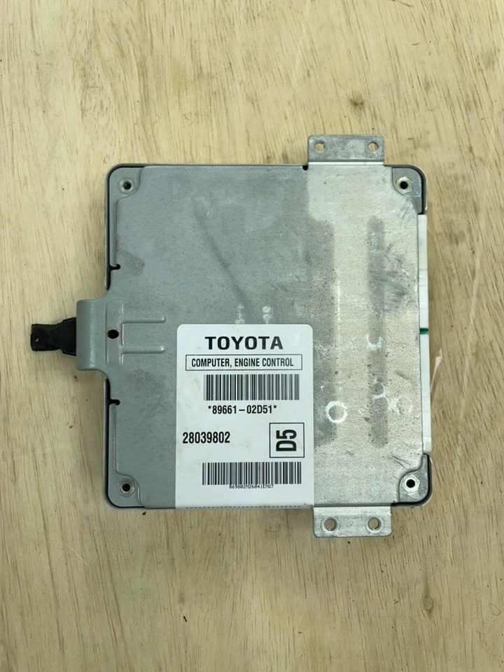 Módulo de control del tren motriz GM OEM PCM 2005 2006 Pontiac Vibe 1,8 L 19184259 - Nuevo de Lote Antiguo Foto 3 de 4
