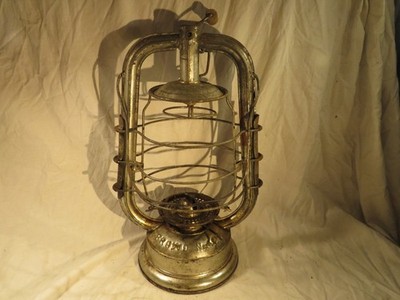 E1093	Frowo Nr. 420 Petroleumlampe mit starken Gebrauchsspuren, Fehlteile