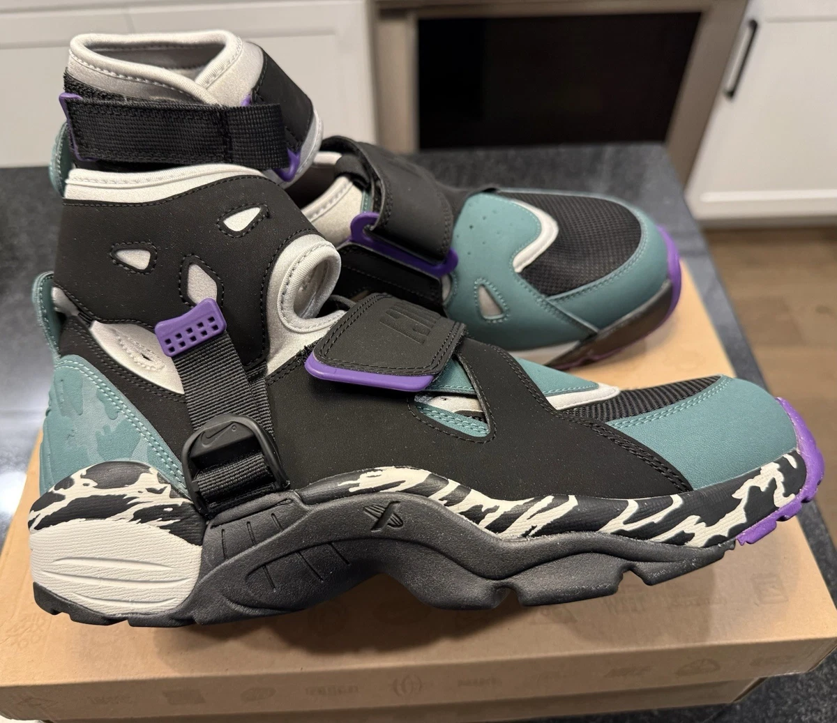 1990s Kenny Scharf マグネット　未使用 Nike Air Carnivore Light Zen Grey for Sale | Authenticity