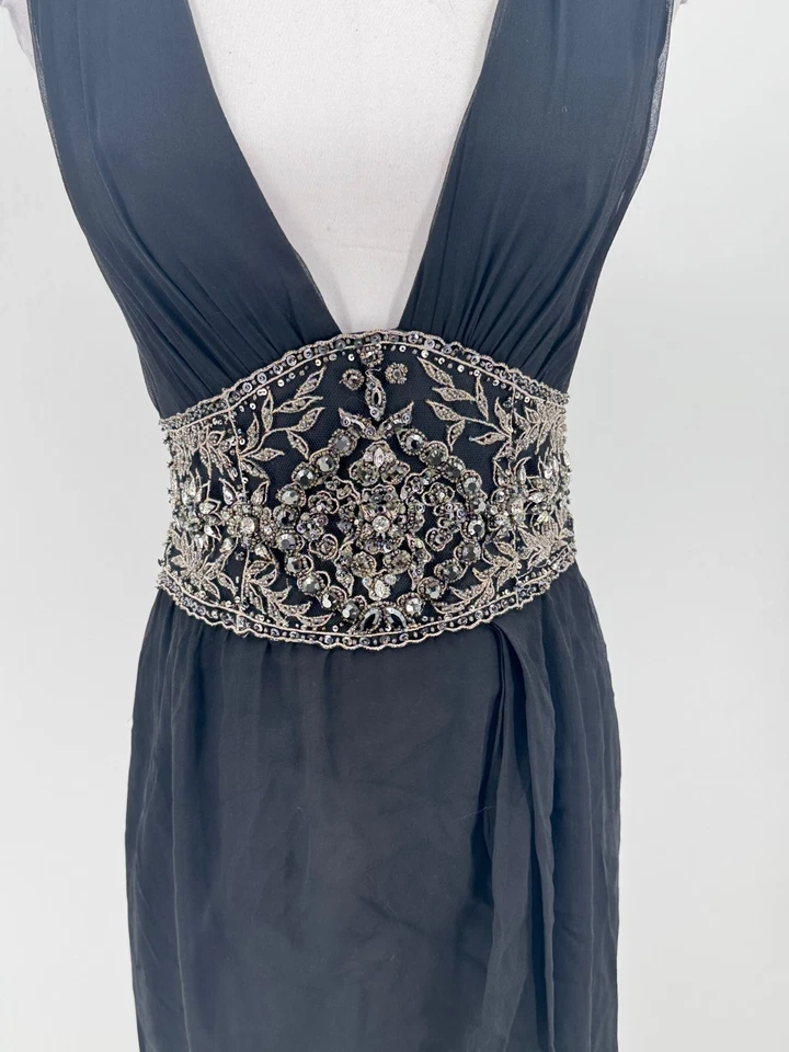 曼德勒黑色丝绸雪纺水钻串珠晚礼服人造裹身连衣裙 6 码 — 第 2/4 张图片